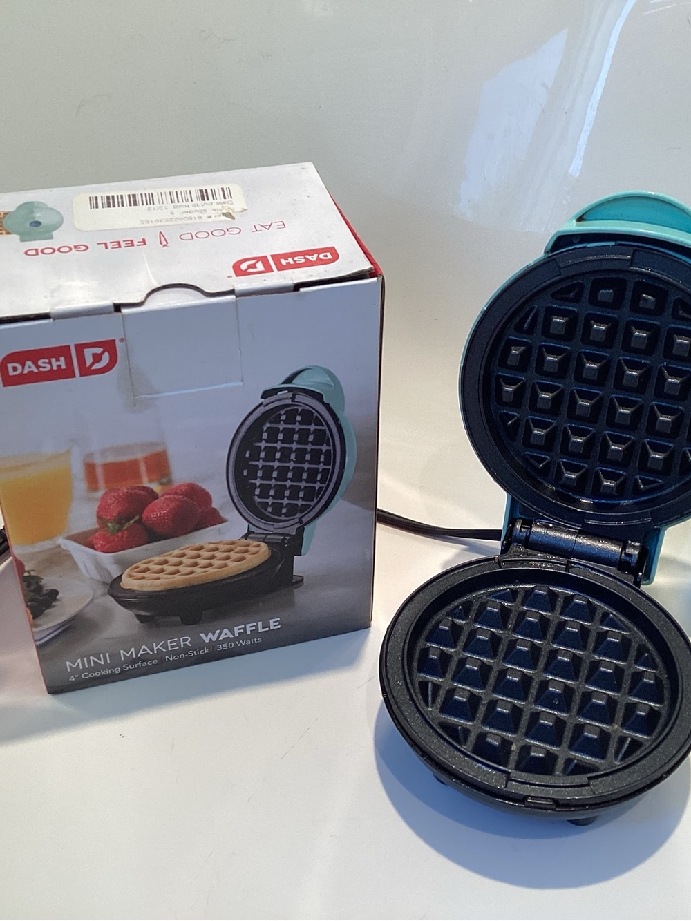 Mini Waffle Maker - Picture 3 of 4